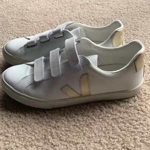 Women’s Veja V-lock gold sneakers